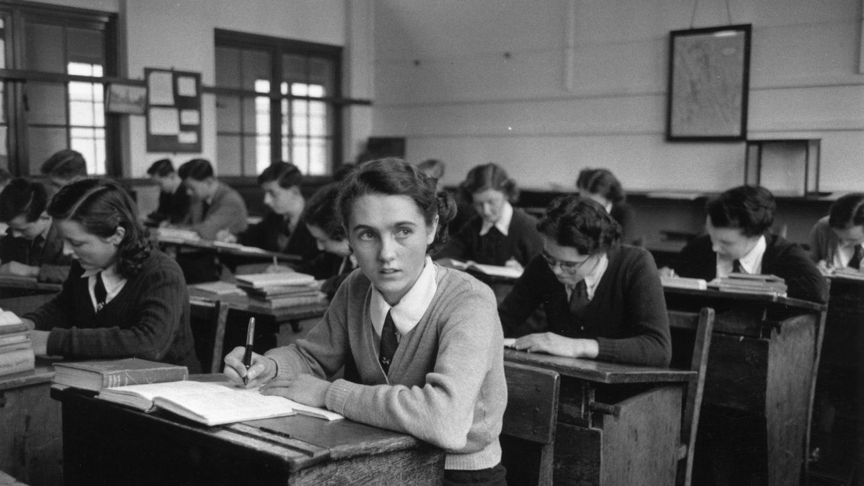 Elite girls-only school moving toward degendering its female pupils