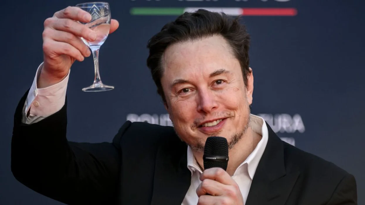 Elites bash Elon Musk over his liberation of Twitter on day one of the WEF's meeting of the minders