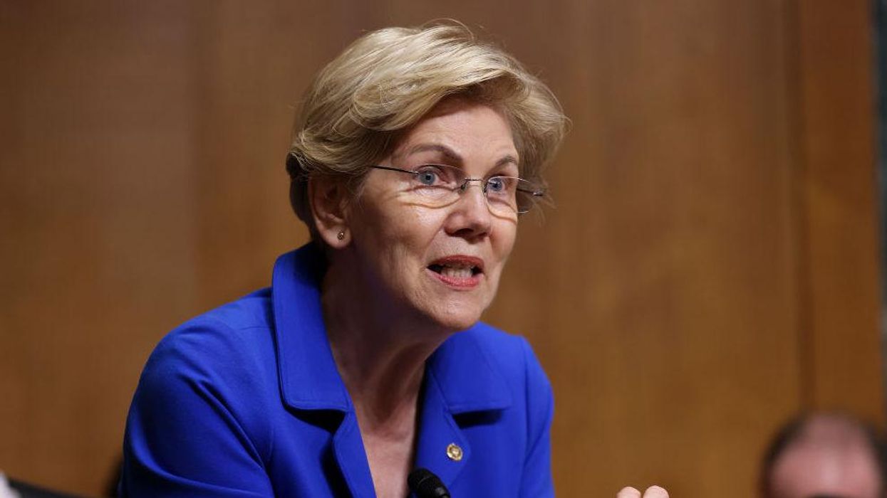 Elizabeth Warren demands government erect abortion clinics in national parks. But there is one major problem with her plan.