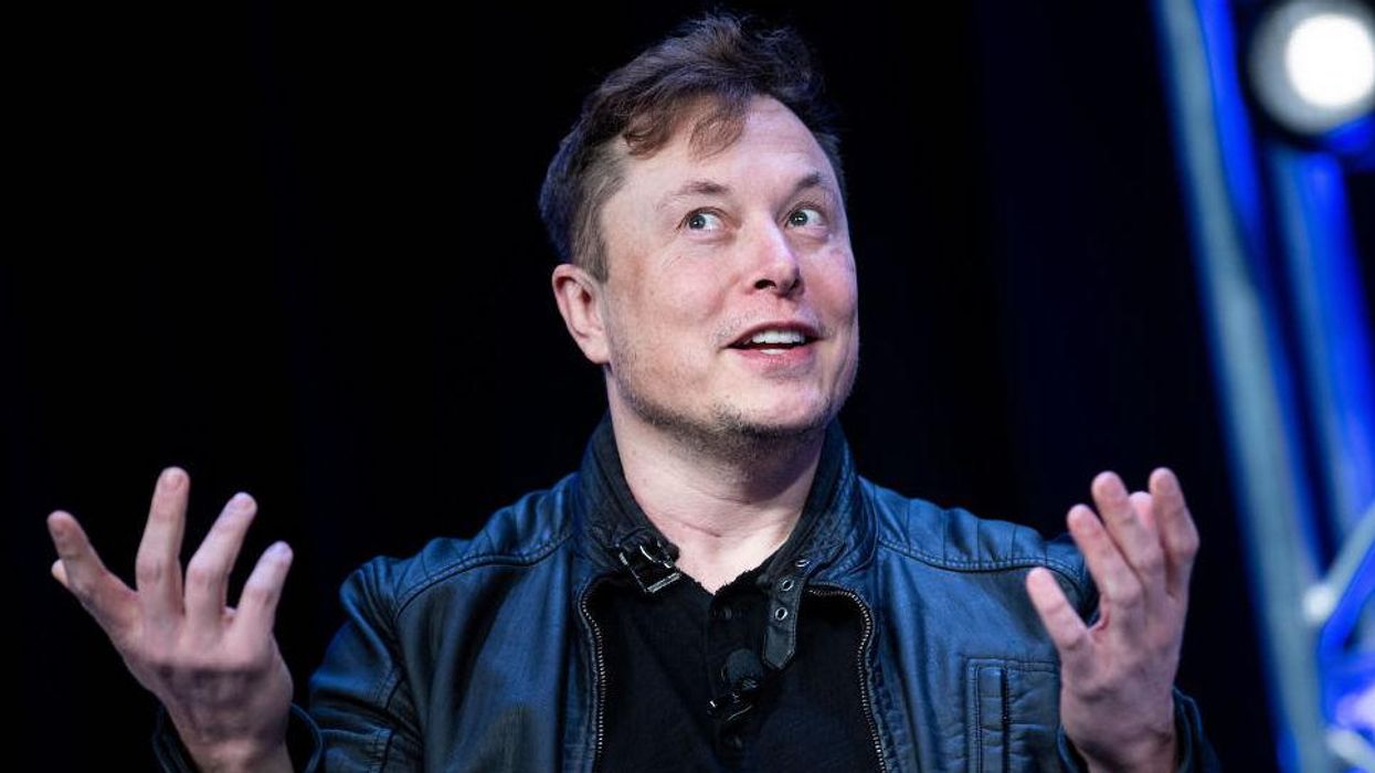 Elon Musk calls out GoFundMe for double standard over shutting down Freedom Convoy fundraiser after support for left-wing occupation