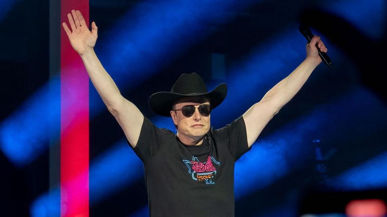 Elon Musk says he has secured the financing to buy Twitter, is now mulling tender offer