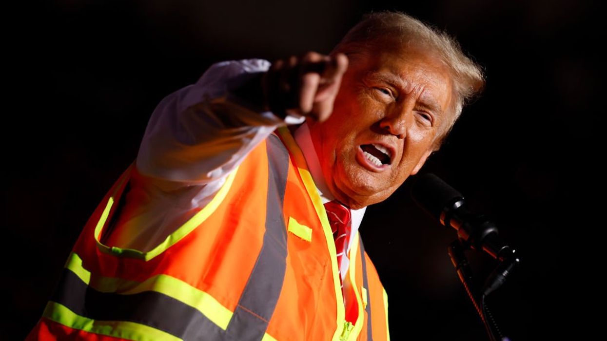 Ex-Clinton adviser predicts Trump landslide: 'Absolute wipeout'