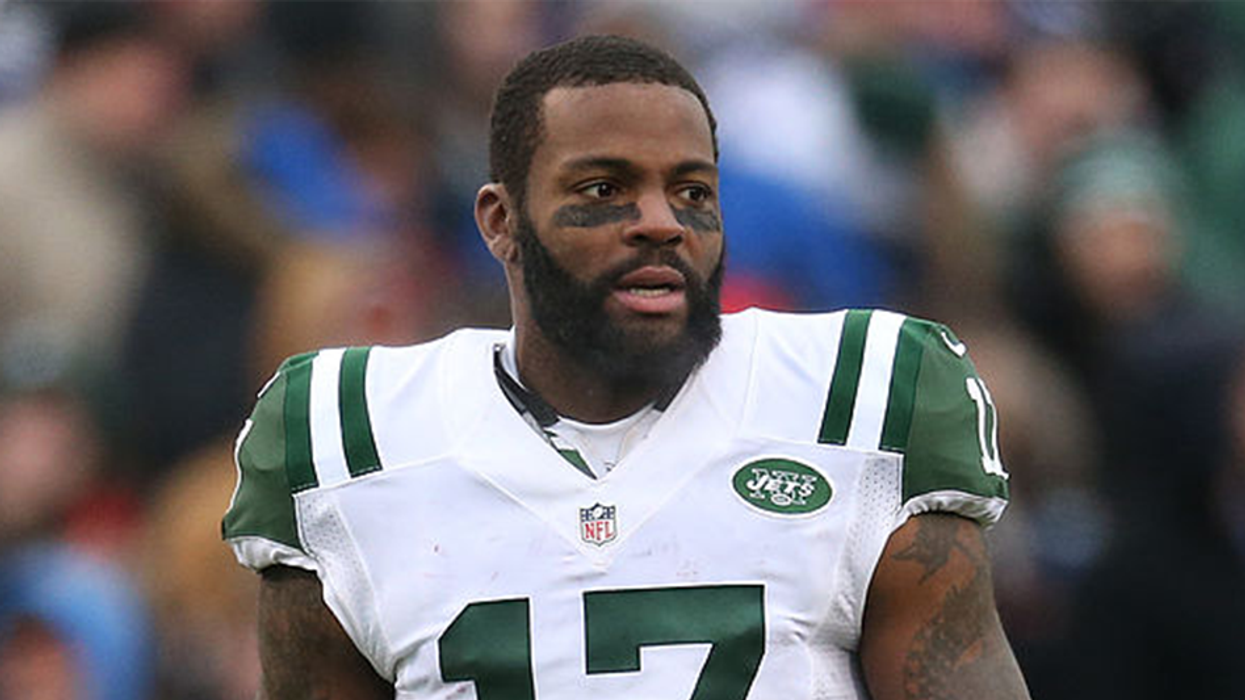 Ex-NFL player rescues 80-year-old man from near-fatal beating in YMCA locker room