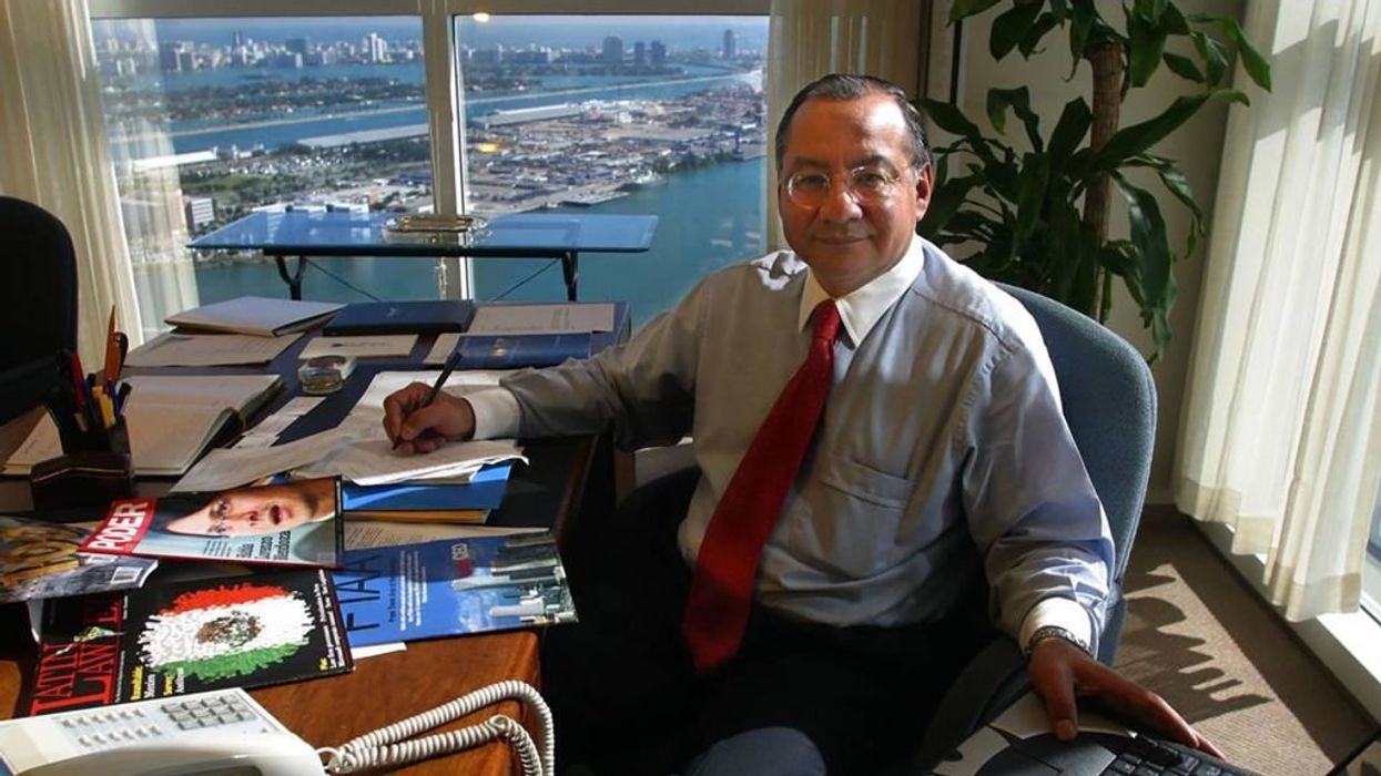 Ex-US ambassador who allegedly spied for Cuba for decades will plead guilty