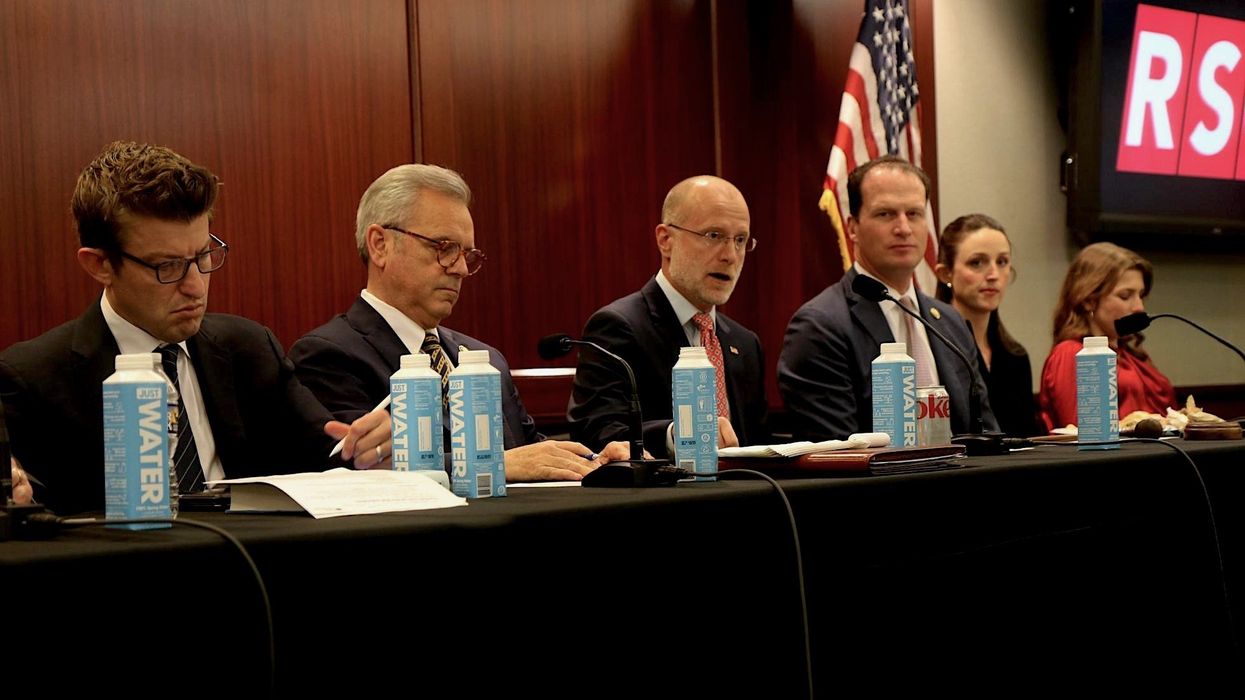 Exclusive: Republicans huddle with FCC chair in closed-door meeting to dismantle DEI, liberal media machine