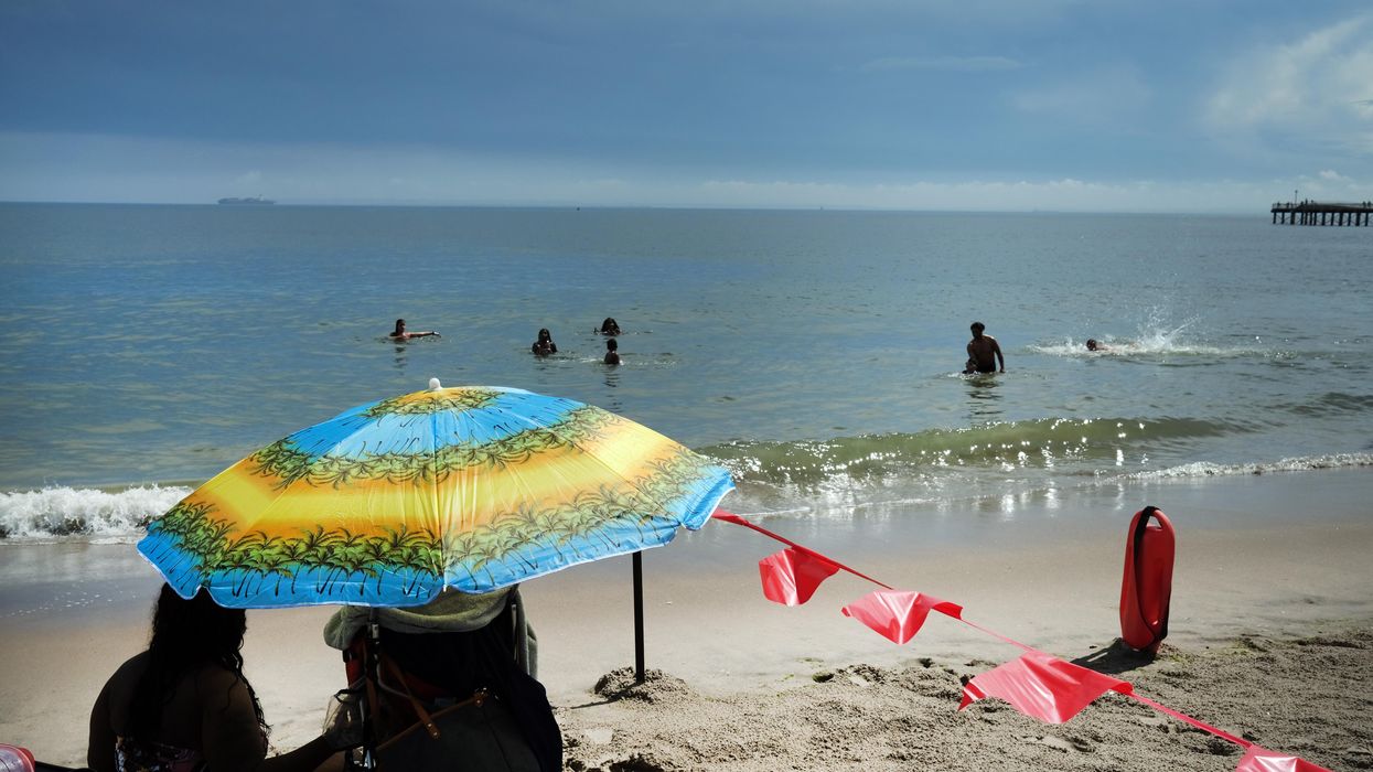 Experts offer message of hope amid COVID-19 pandemic, say summer 2021 will be 'remarkably different' from last year