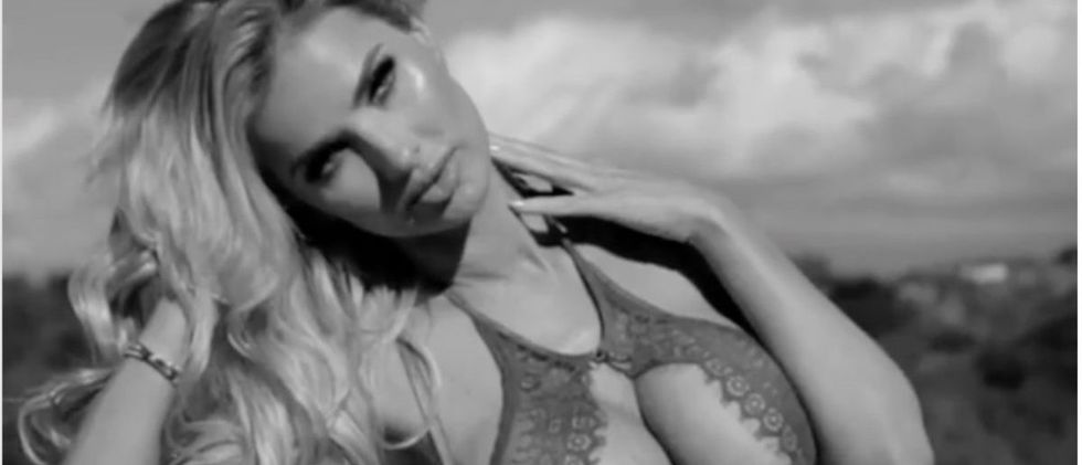 Leanna Bartlett Wears Revealing Outfit In Pair Of Impressive Instagram Pictures