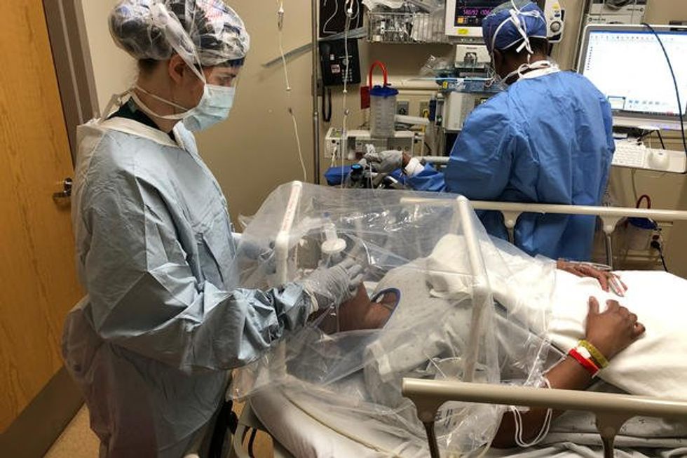 Military doctors are adapting tools designed for combat zones to fight COVID-19