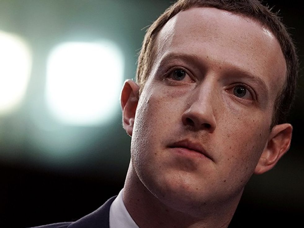 Coronavirus: Facebook CEO Mark Zuckerberg Defends Fauci, CDC While Blasting Trump Administration