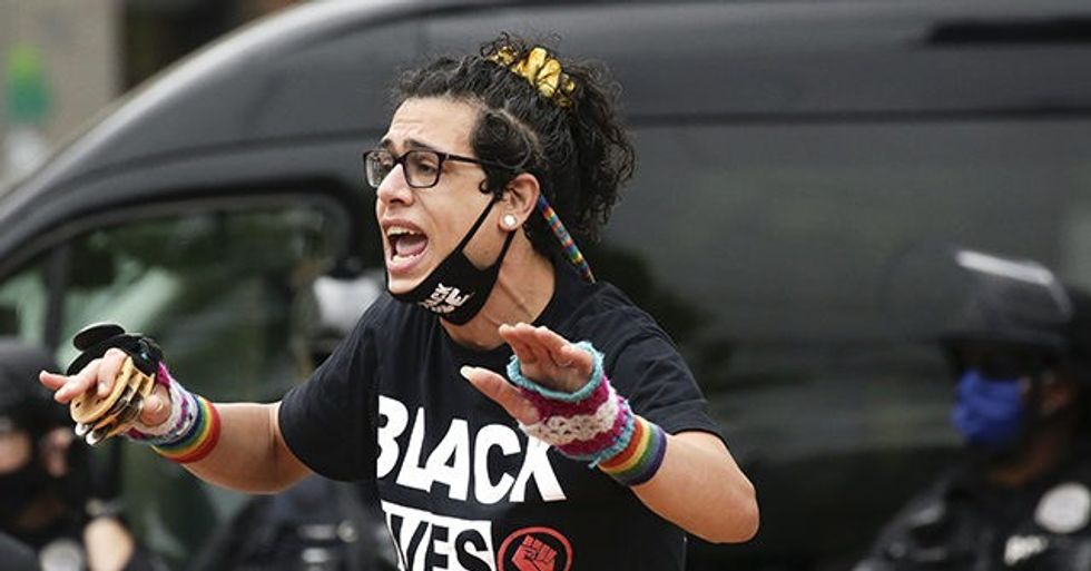 Reports: Federal Officers Detain Portland Protesters in Unmarked Vans