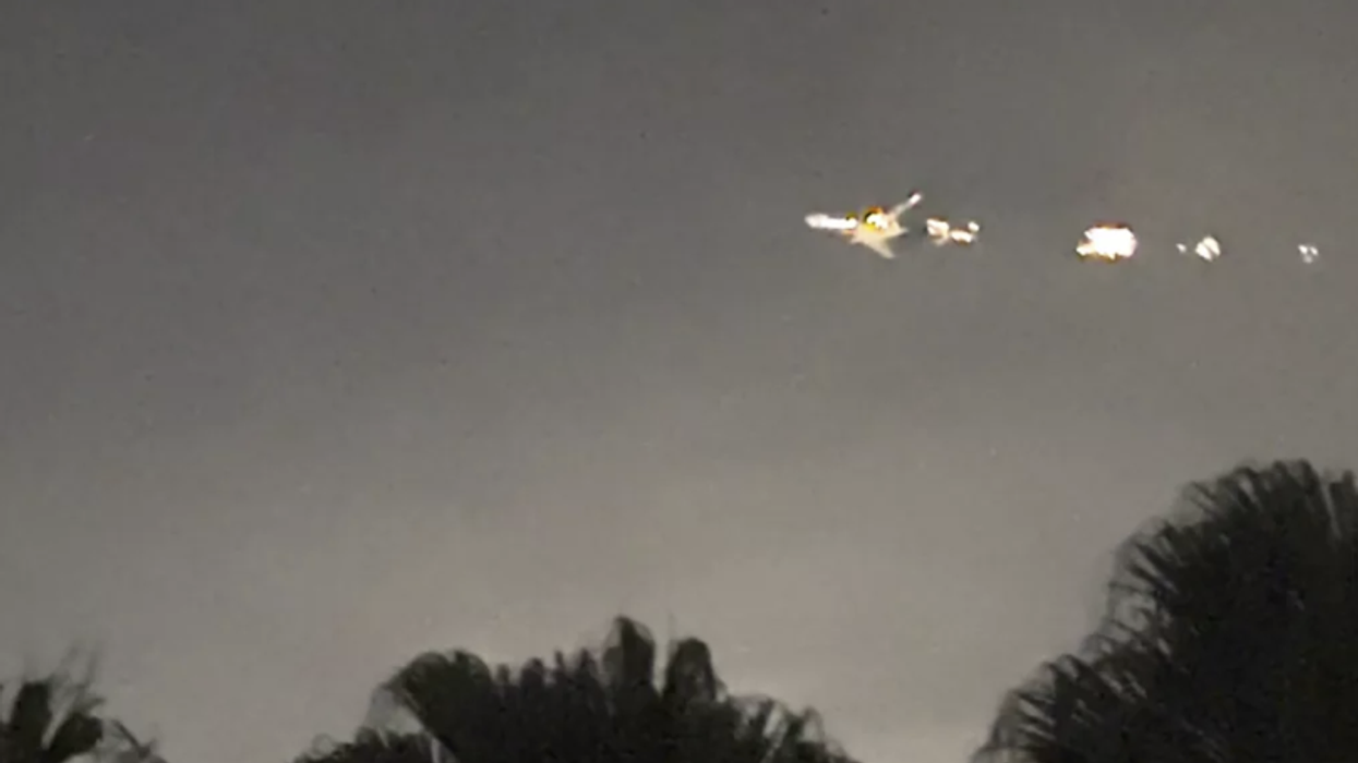 Eye-opening video shows flames shooting from Boeing plane mid-flight, forcing emergency landing in Miami