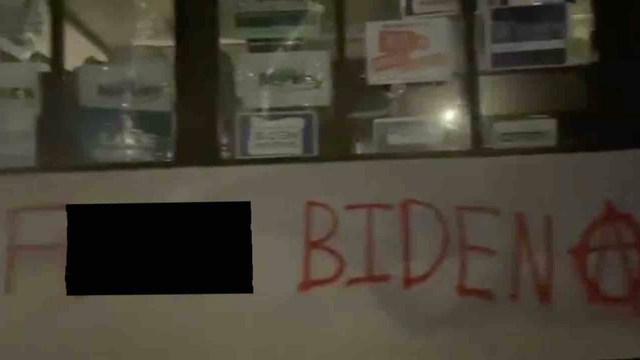 'F*** Biden': Anarchists spray-paint walls, bust out windows at Democratic HQ in Portland; declare 'No Presidents'