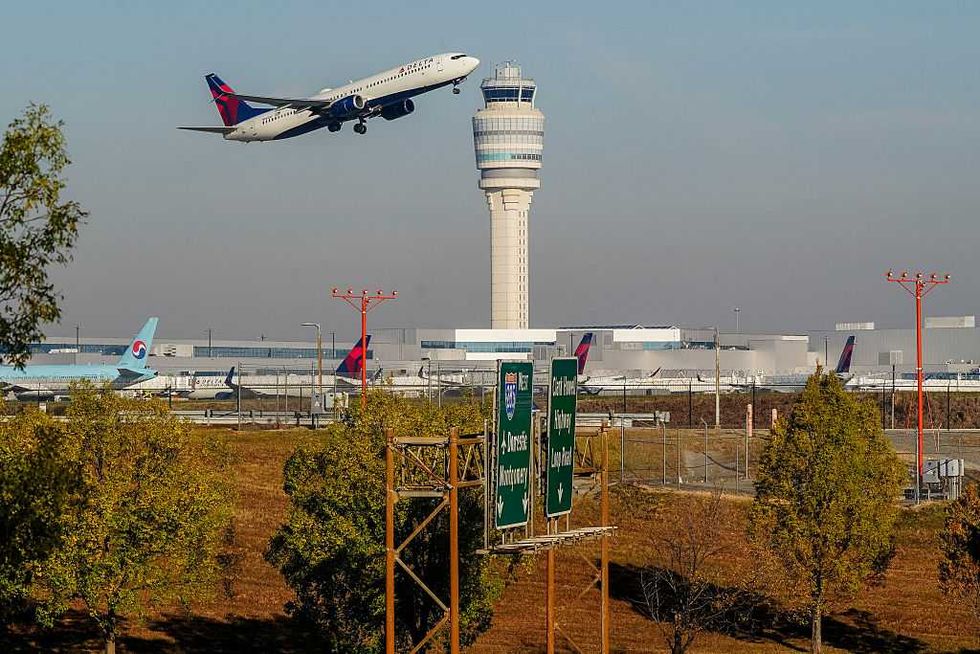 FAA cancels hundreds of flights, sparking holiday travel concerns amid ongoing Democrat shutdown