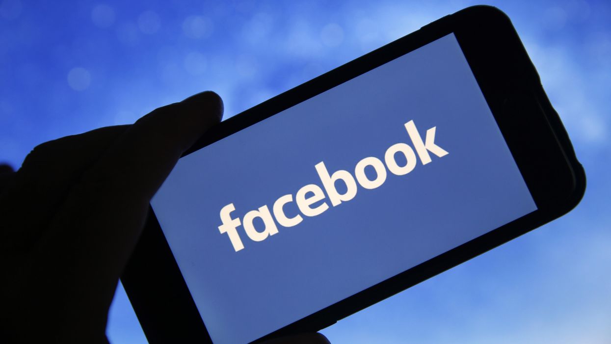 Facebook blocks #revolution over Independence Day weekend: report