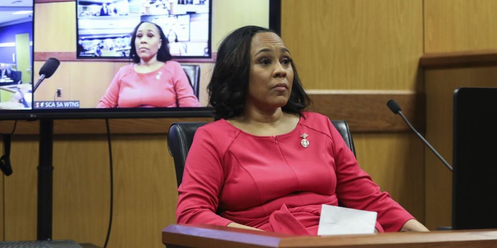 Fani Willis once again cries racism — this time smearing investigators looking into her possible misconduct - Vimarsana News