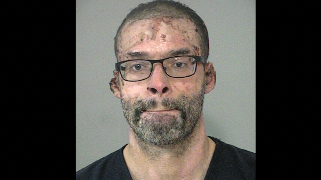 Father accused of setting house on fire with his 3 children inside