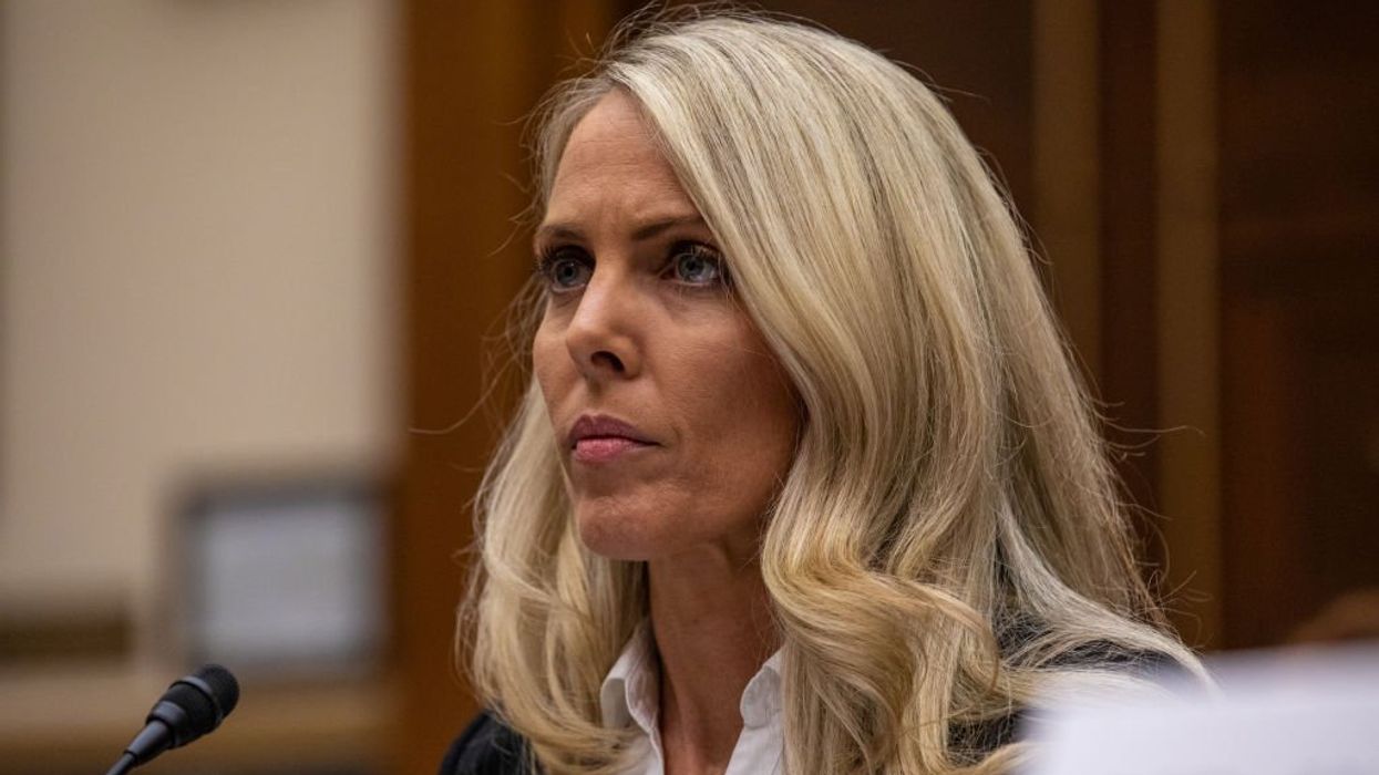 FBI 'too entrenched with partisan politics': Retired agents call for investigation into bureau's political 'weaponization'