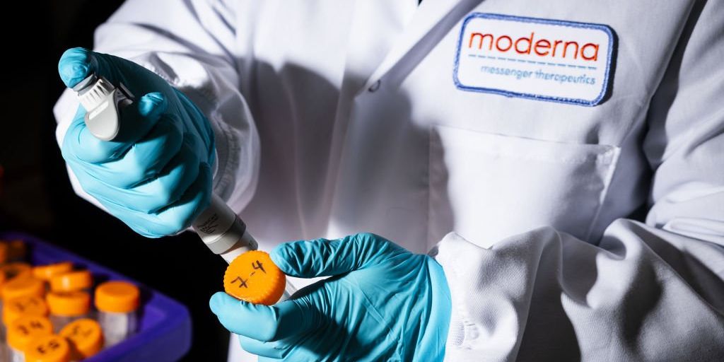 FDA approves new Moderna mRNA vaccine without bothering with independent advisers - Vimarsana News