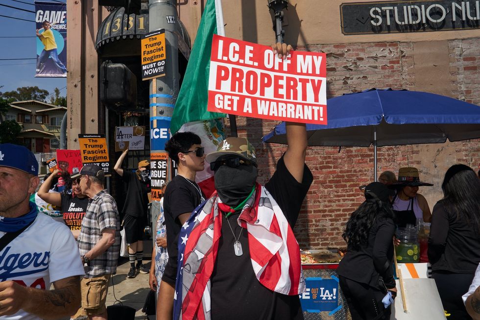 Fear of deportation is crippling Los Angeles businesses so badly, unions are demanding moratorium on rent
