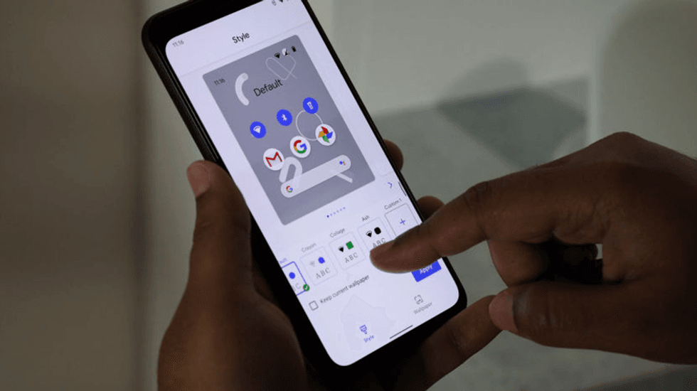 Federal agents wanted to search his phone — now they say the trick he used to stop them is a crime