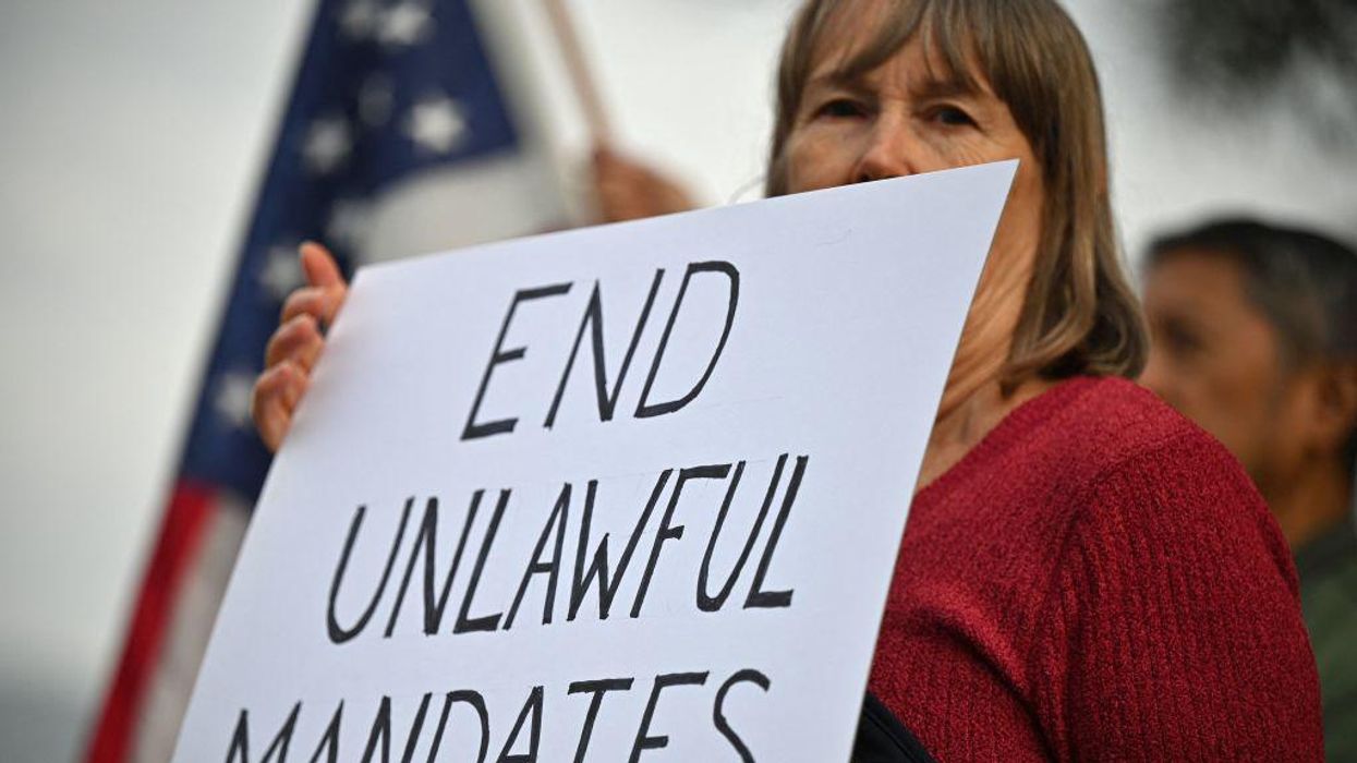 Federal judge blocks Biden's vaccine mandate for federal contractors
