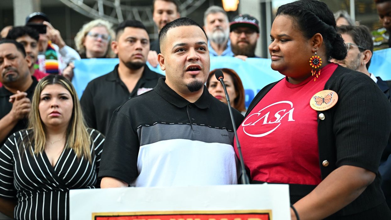 Federal judge forbids Trump to deport Kilmar Abrego Garcia while legal defense proceeds