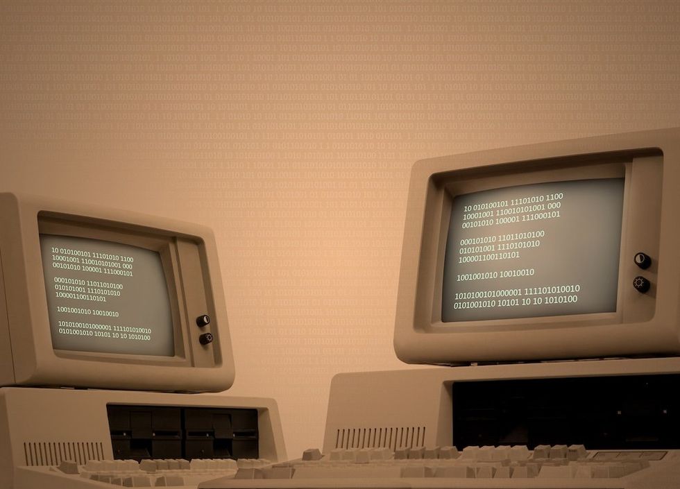Feds waste billions keeping ancient tech on life support