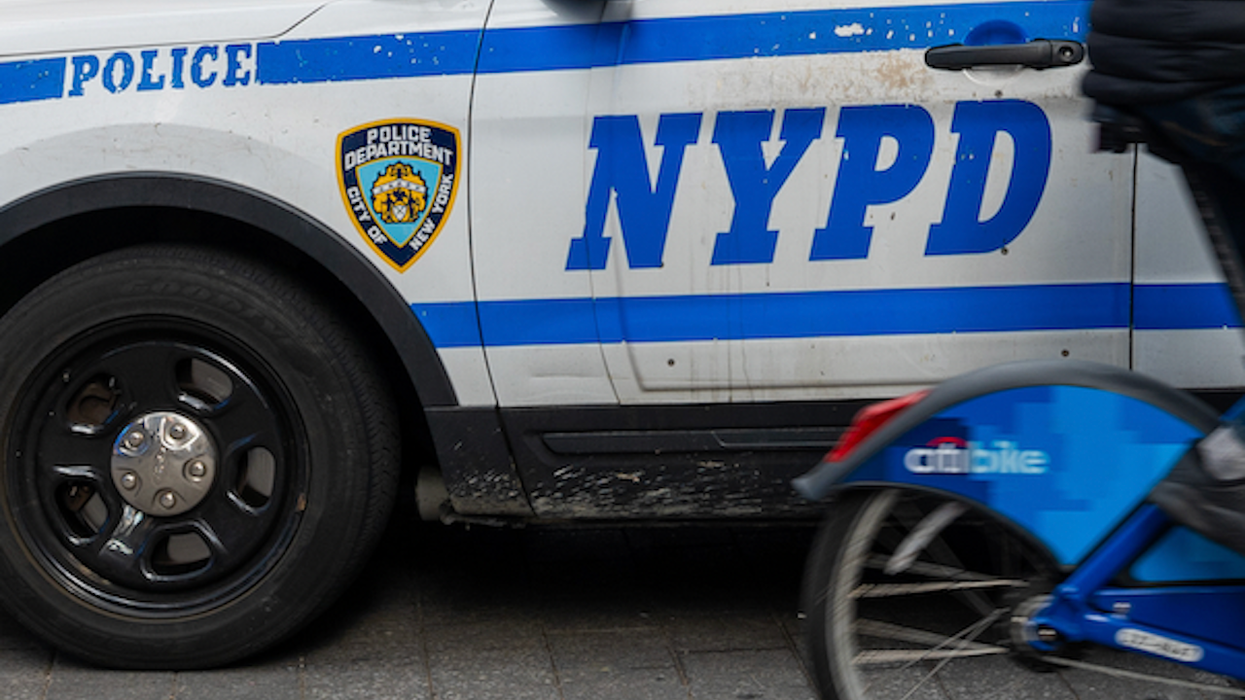 Female, 24, accused of fatally stabbing on-duty US postal worker; pair seemingly argued over who ordered first in Harlem deli