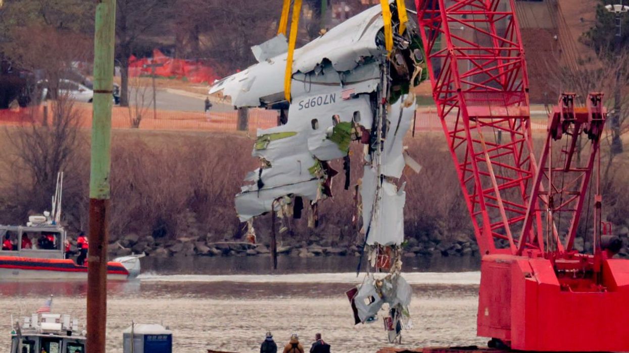 Female Black Hawk pilot didn't follow orders before horrific crash: Report