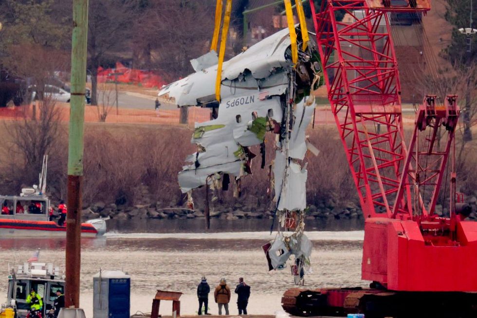 Female Black Hawk pilot didn't follow orders before horrific crash: Report