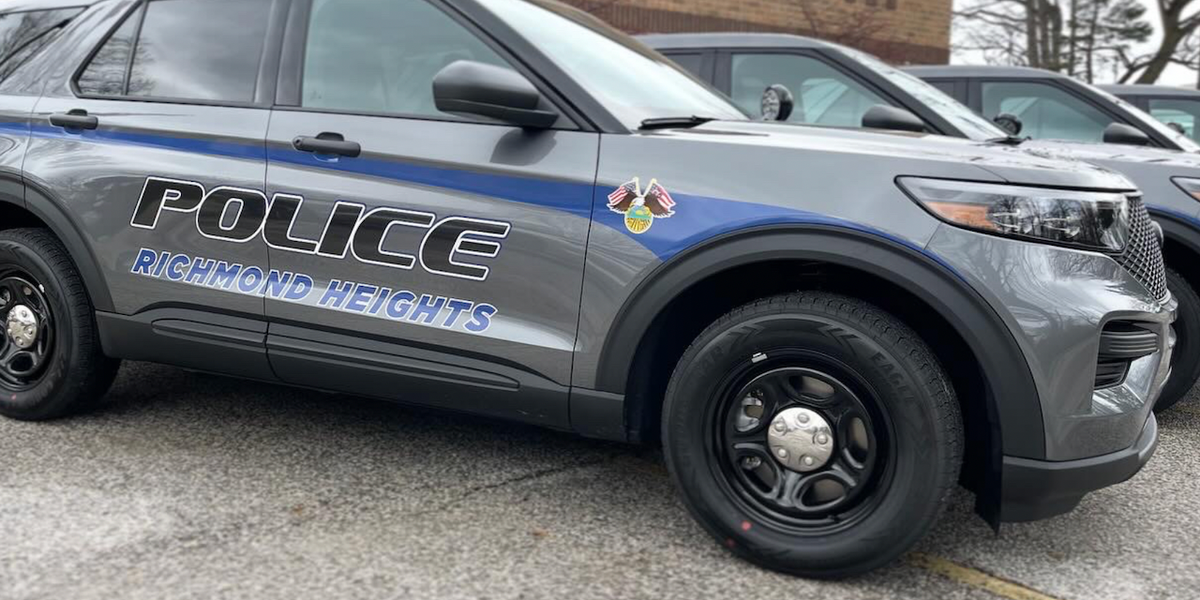 Females twerking atop police car caught in the act with cruiser’s dashcam. Now all 3 are ID’d — with a little help from AI. Females twerking atop police car caught in the act with cruiser’s dashcam. Now all 3 are ID’d — with a little help from AI.