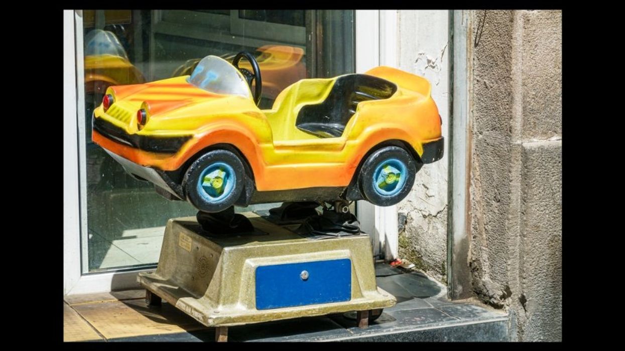 Fine-print fiasco: More carmakers charging subscription fees for once-free features