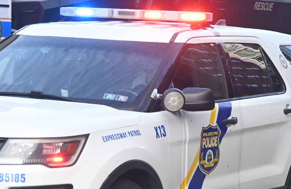 Fistfight between 2 boys ends when 45-year-old relative of one boy shoots the other kid — a 13-year-old — and runs away: Cops