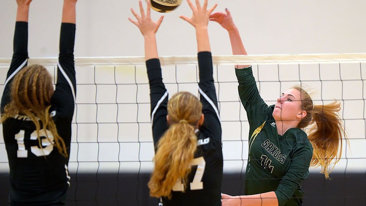 Florida high school punished, fined thousands for allowing boy to play on girls' volleyball team