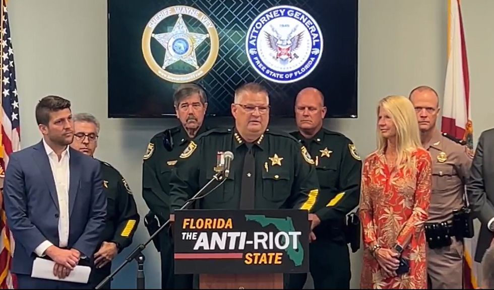 Florida sheriff makes clear to radicals that riots won't go their way: 'We will kill you'