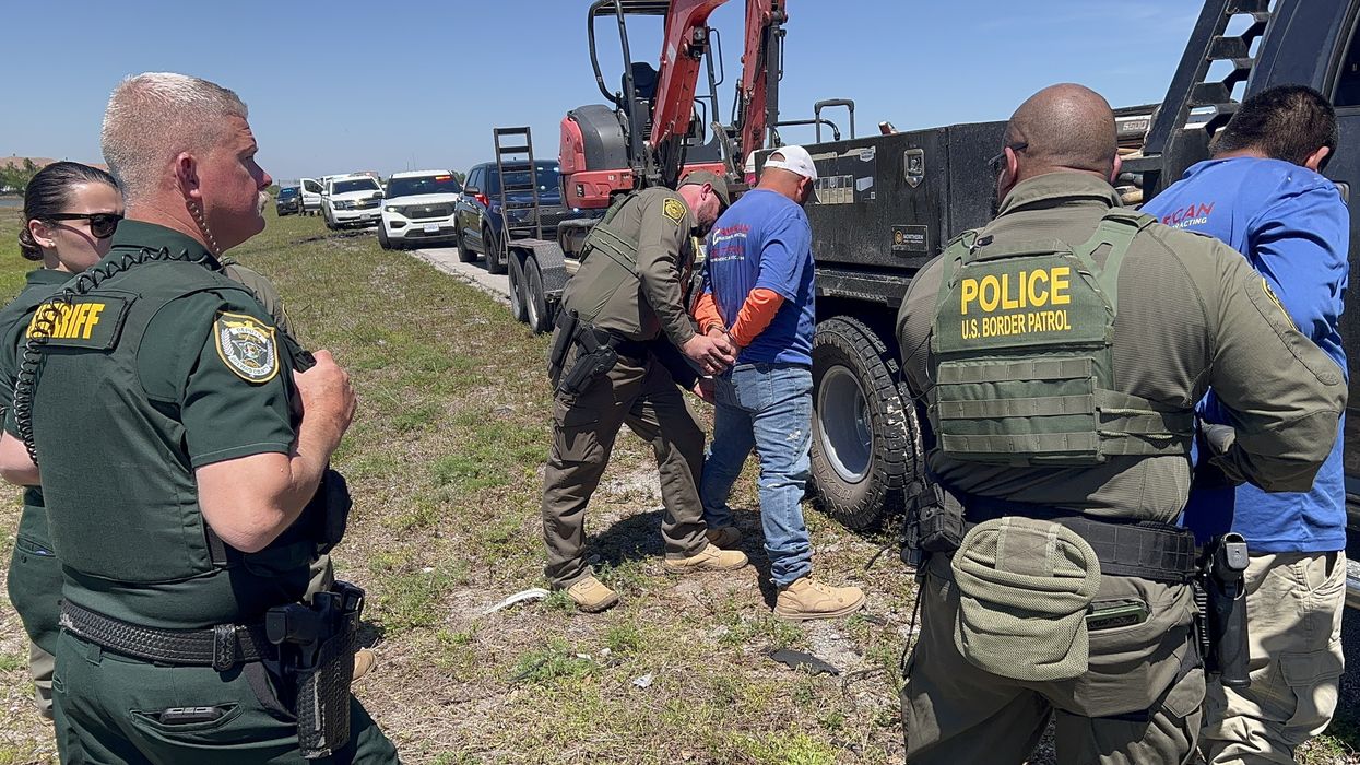 Florida sheriff's deputies make feds' jobs easier by catching illegal aliens by the truckful