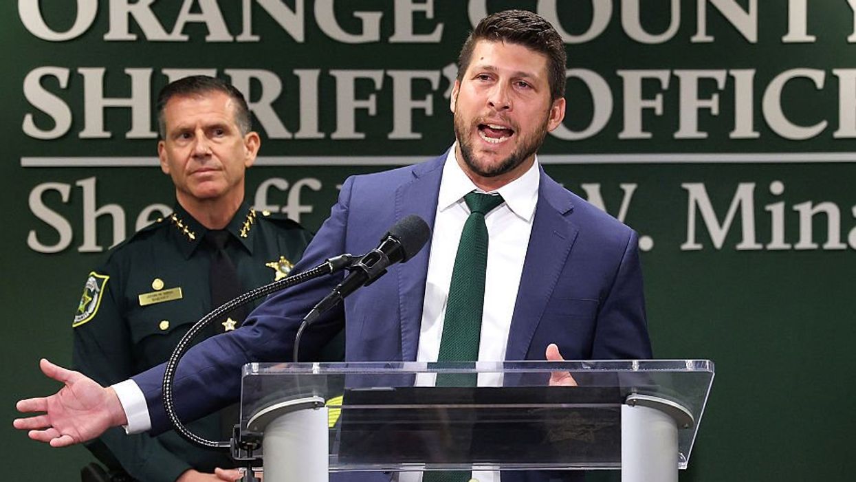 Florida teams up with ICE to crack down on illegal alien truckers after deadly crash