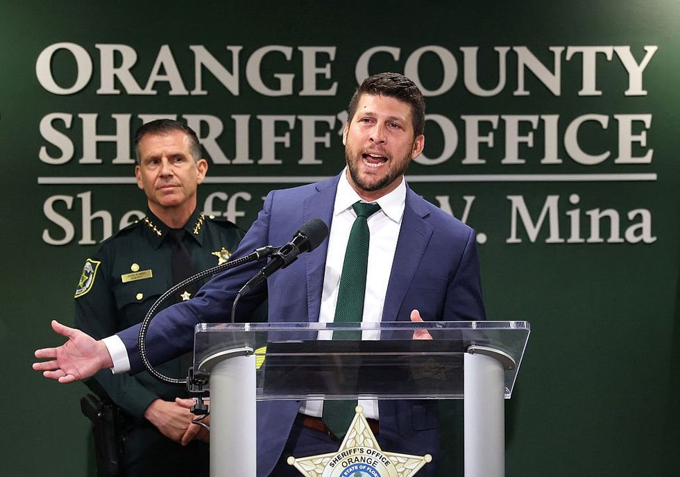 Florida teams up with ICE to crack down on illegal alien truckers after deadly crash
