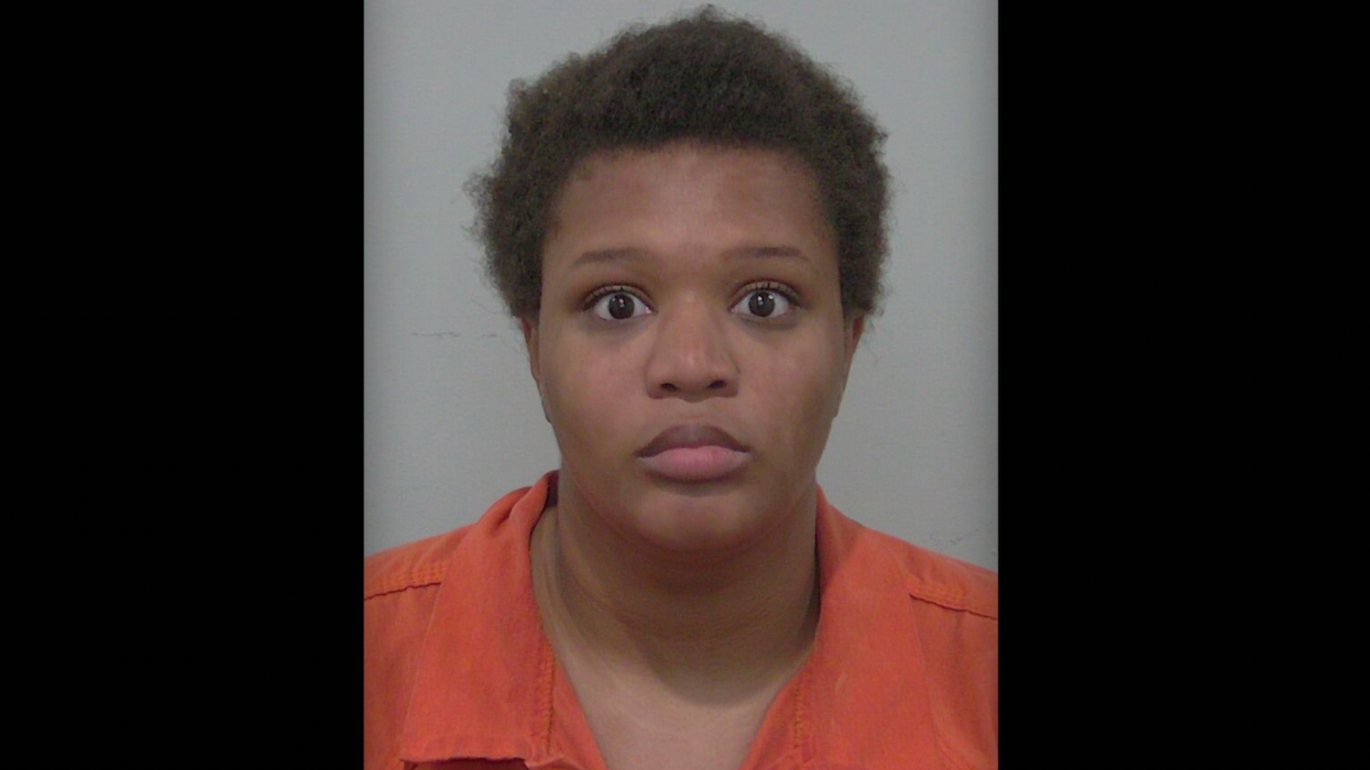 Florida teen mom allegedly endangers her crying 2-year-old so she can watch 'Smurfs' movie in peace