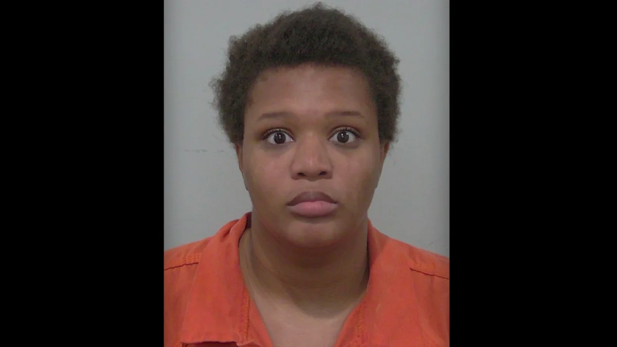 Florida teen mom allegedly endangers her crying 2-year-old so she can watch 'Smurfs' movie in peace