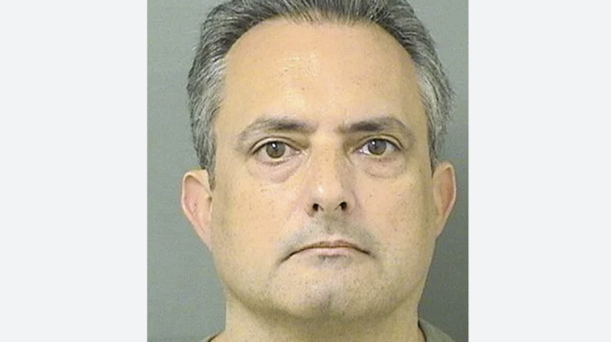 Former Florida teacher kills himself while facing trial for alleged sexual relationship with 16-year-old student