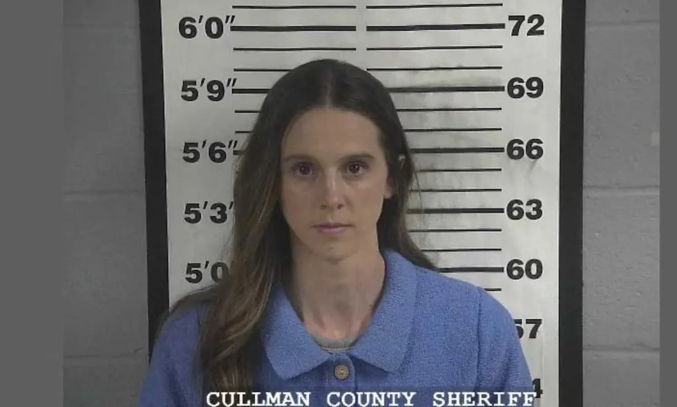 Former girls' high school basketball coach hit with 32 sex charges, including 'deviant sexual intercourse with a student'