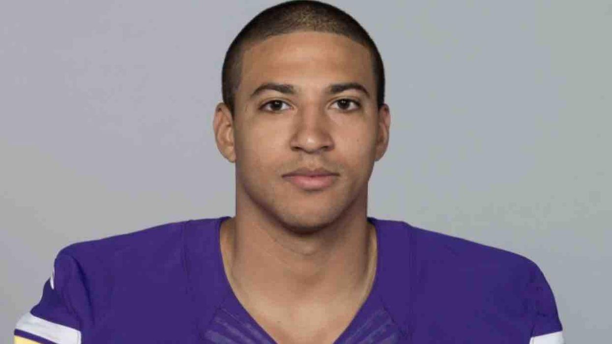 Former NFL player helps stop carjacking in front of daycare center he operates with his wife: 'I was trying to pull him out and slam the door on his leg'