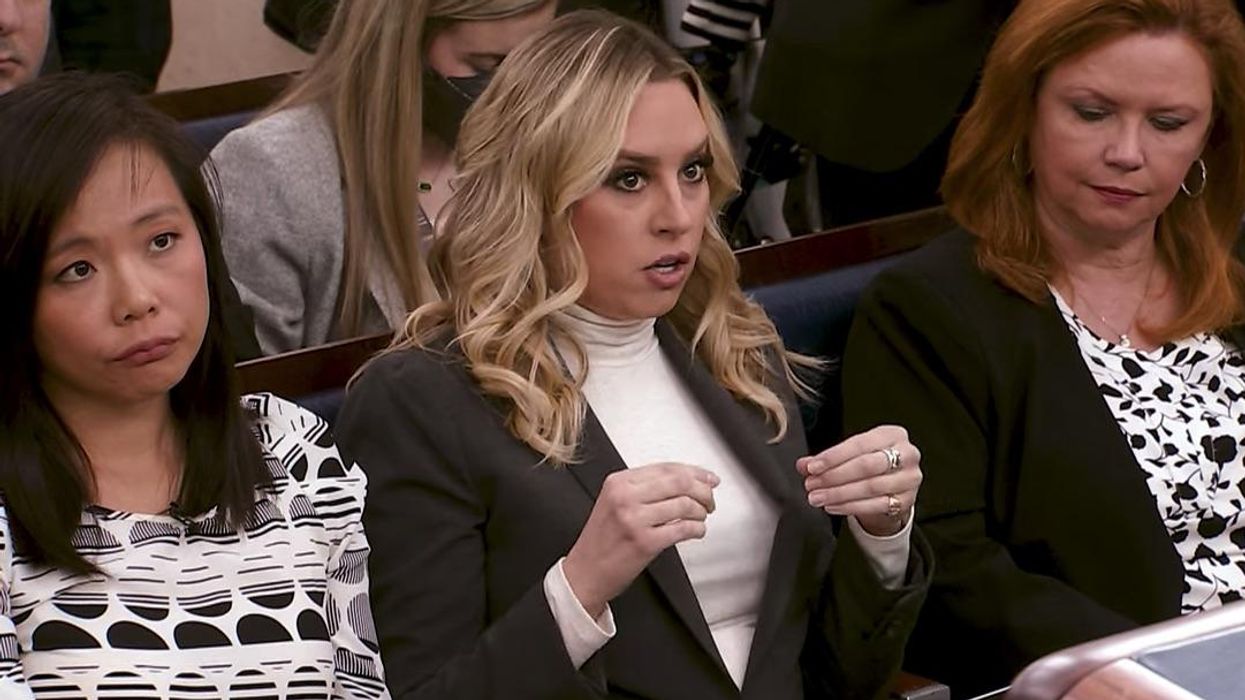 Fox News reporter uses facts to call out Biden's falsehoods on economy — then press sec abruptly stops questioning