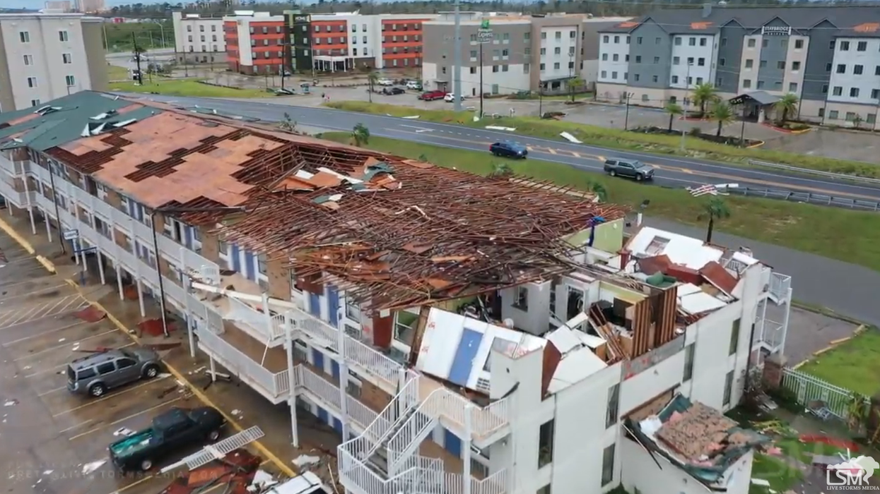 Frightening images emerge on social media of Hurricane Laura's landfall and aftermath