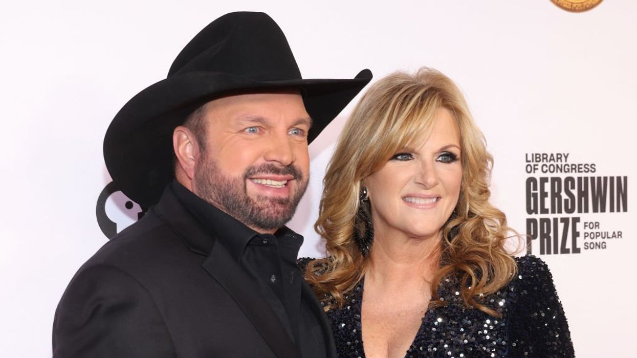 Garth Brooks accused of rape by former makeup artist