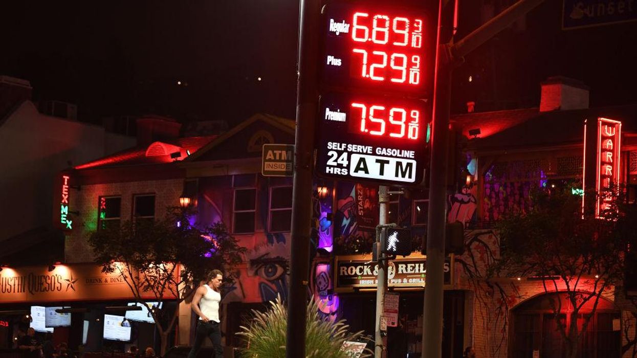 Gas prices are on the rise again ahead of midterm elections