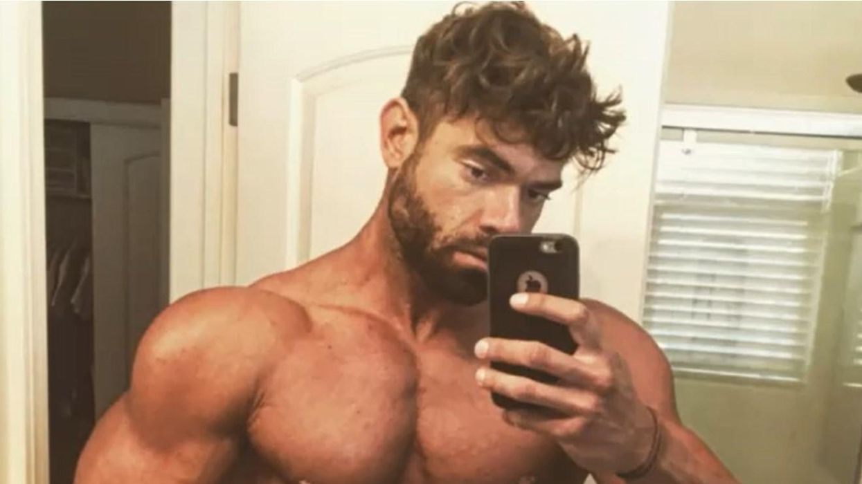 Gay strip club dancer stabbed rental host 16 times after victim made unwanted advances: 'I am not a violent person'