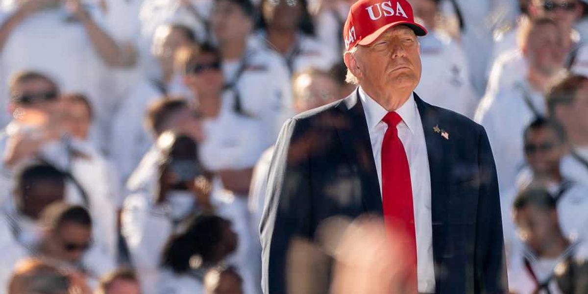 ‘Get on board’: Trump angrily calls out Fox News for hosting Democrat senator to discuss government shutdown ‘Get on board’: Trump angrily calls out Fox News for hosting Democrat senator to discuss government shutdown