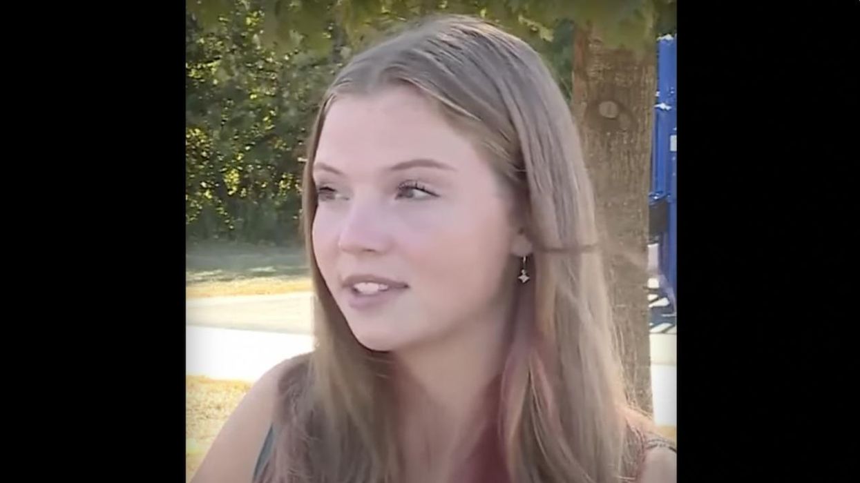 Girl, 17, who had 'never even heard gunshots' before helps put tourniquet on cop who got shot right in front of her, helps him call for help on his radio